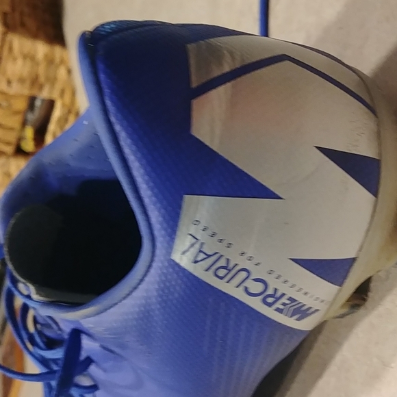 Nike Soccer cleats - Picture 3 of 3